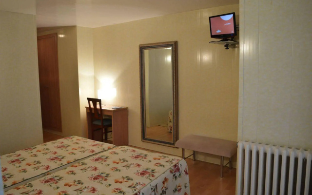 Hotel Bedoya