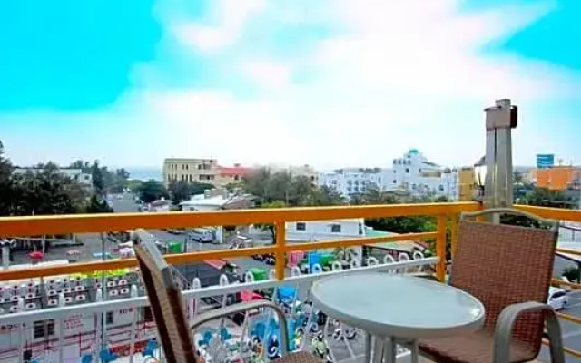 Holiday Hostel