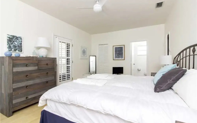 Seaside Bungalow - Three Bedroom Home
