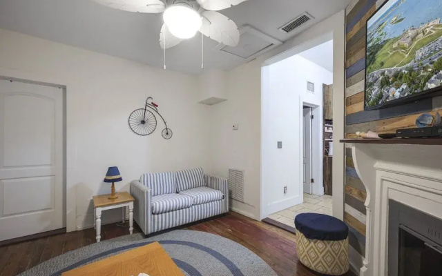 Cozy Casita by Distinctive Beach Rentals