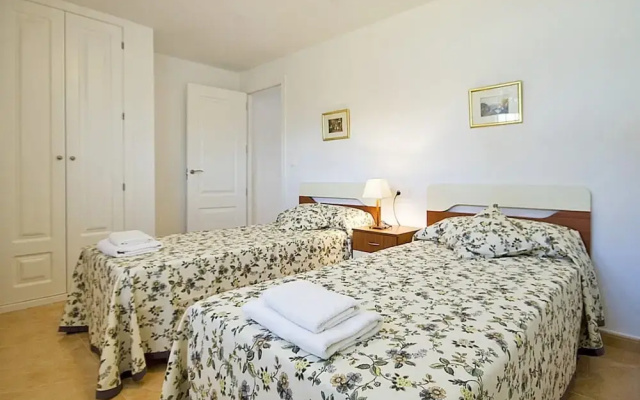 Villa - 6 Bedrooms with Pool and WiFi - 105005