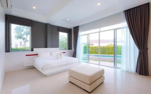 Hideaway Pool Villa S126
