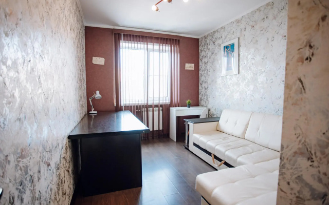 Tolstoy Apart (Толстой Апарт) на улице Лейтейзена 6