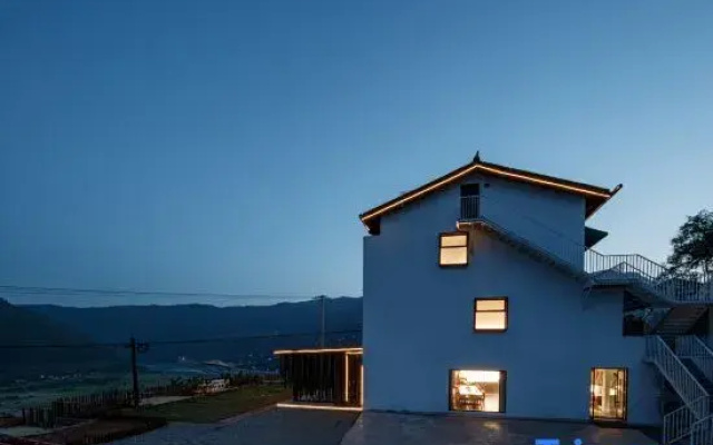 Zhanyu Shanju·Jiangjing Designer Homestay