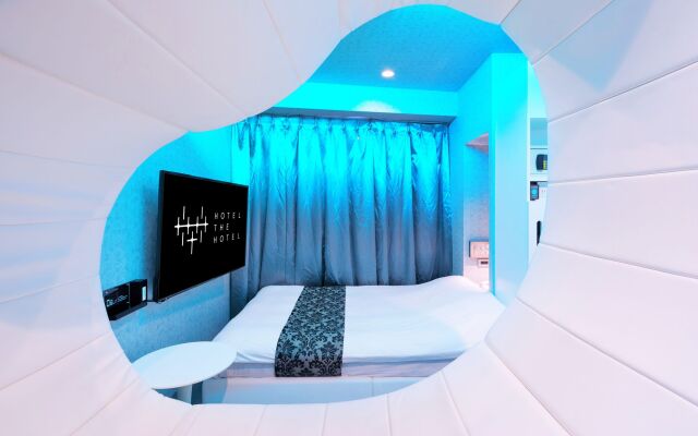 HOTEL THE HOTEL Shinjuku Kabukicho - Adult Only вид на фасад