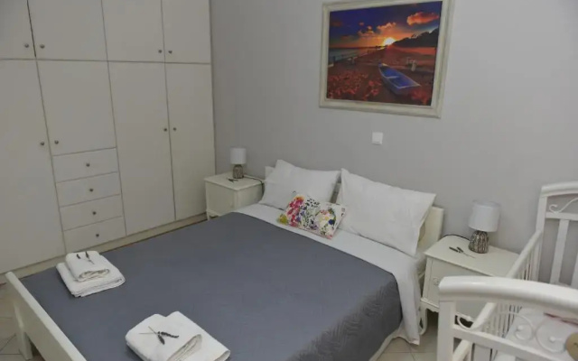 Fanis Apartment