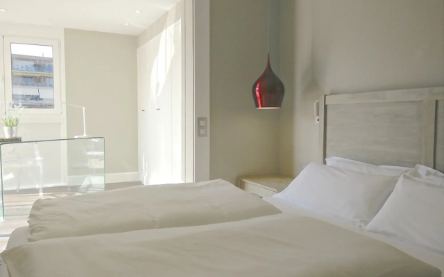 Sunny terrace 3BR luxury Penthouse - Ferran Batik