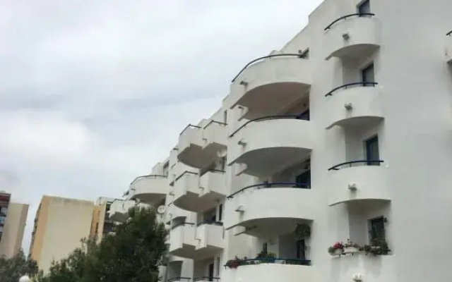 Apartment in Vilamoura Near the Marina