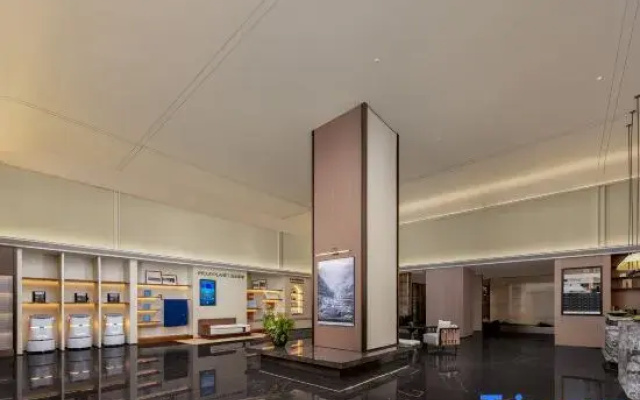 Guangzhou Beijing Road Pedestrian Street Dongshankou Metro Station Atour Hotel