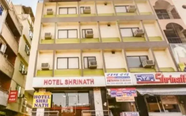 OYO 72203 Hotel Shrinath