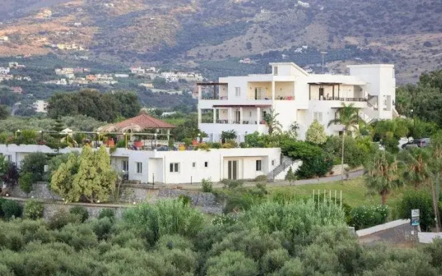 Hotel Pinelopi