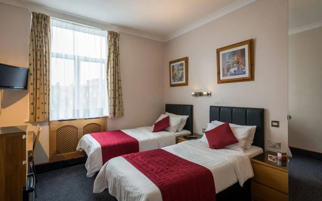 Adria Hotel