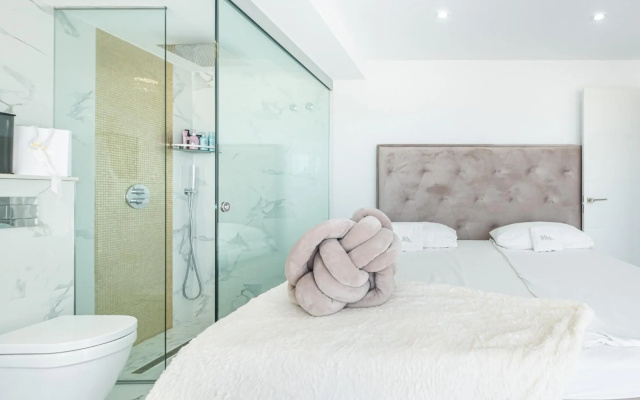 Copacabana Deluxe 1-A Levante Beach