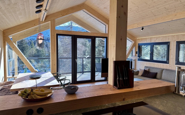 Premium Chalet With Sauna & Hot Tub
