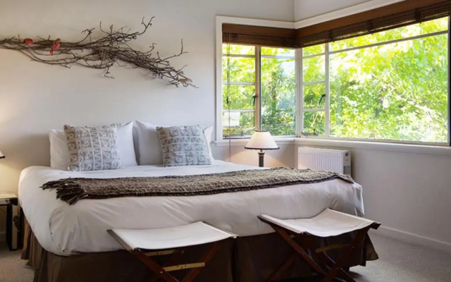 Lakeshore House, Daylesford