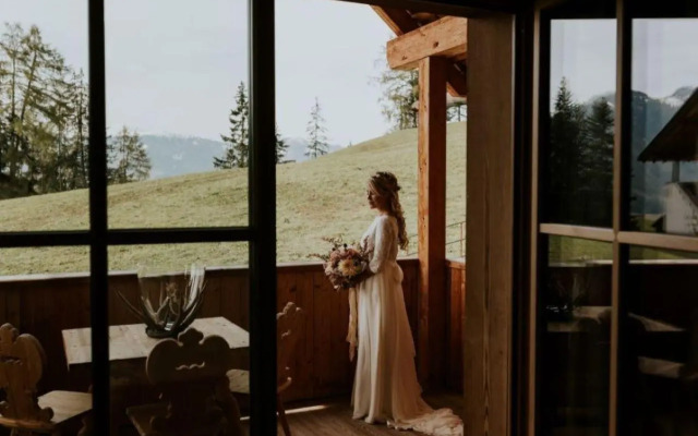 Mountain Chalet Pia