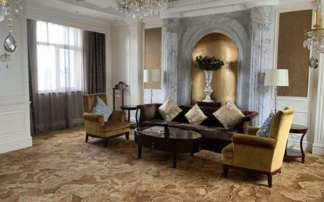 Zhongwei International Holiday Hotel