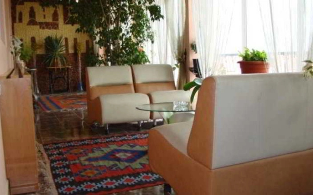 Nur Hotel 1