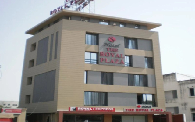 The Royal Plaza