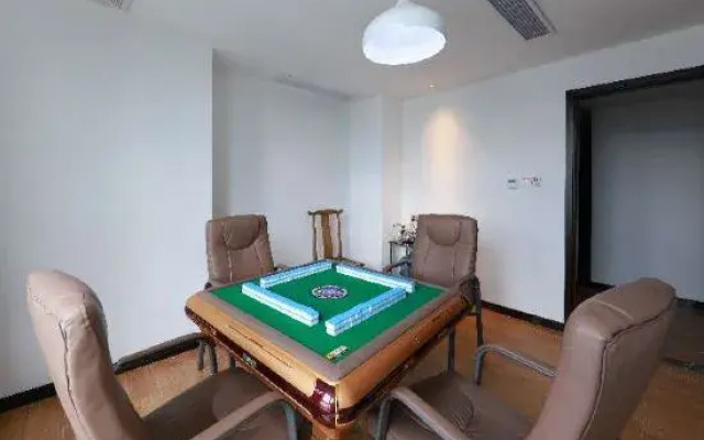 Ling Jiang Hotel
