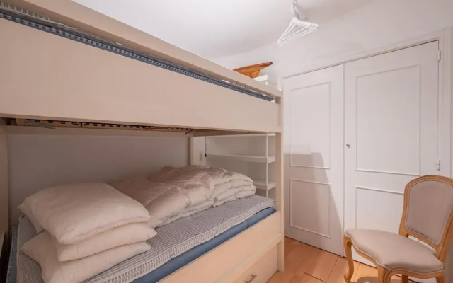 Apartment in Knokke Near Albert Beach