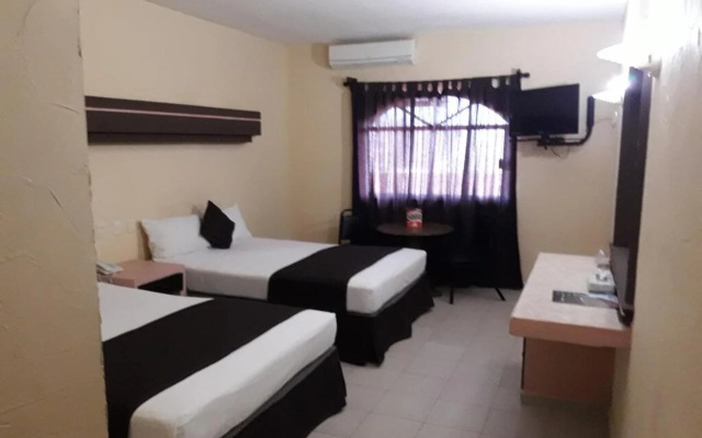 Hotel Miramar Inn