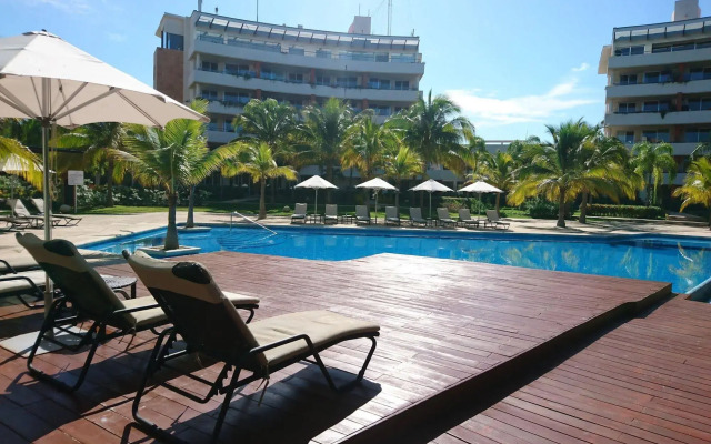 Aak-Bal All Suite Resort