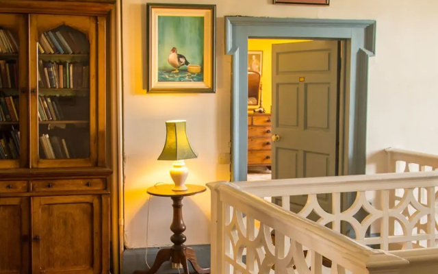Roundwood House