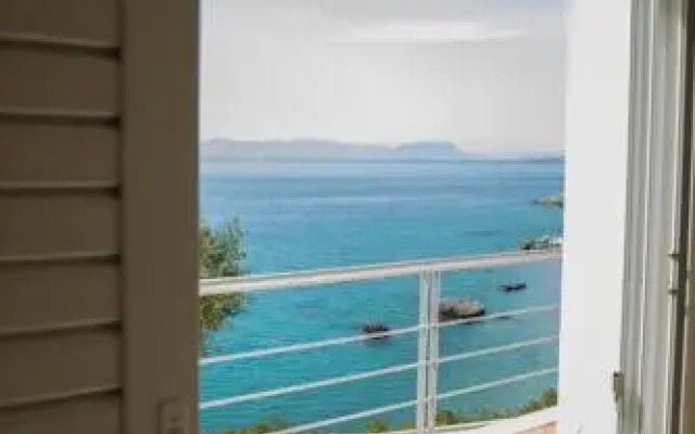 Palaiohora Avias Apartments