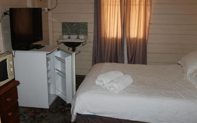 Carlon's Hotel