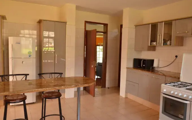 Dolfran Guest House