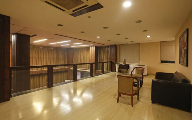 OYO 10968 Hotel Almati 1