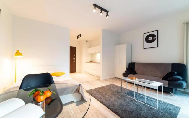 Warsaw Night Apartments Menica Residence