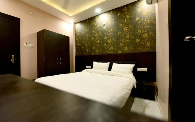 Hotel V K Inn
