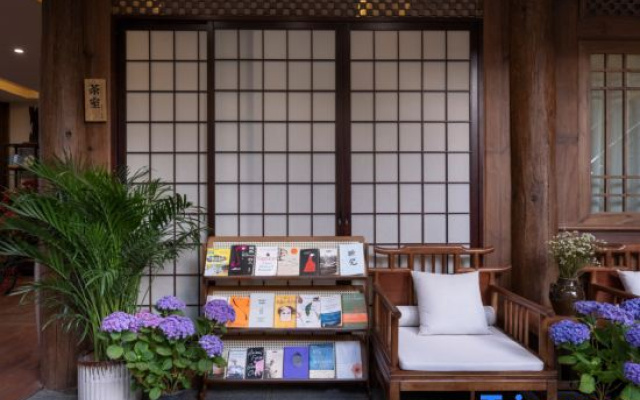 The Ripplewood Sanctum-Lijiang Old Town Mufu Branch-English service and tour arrangement