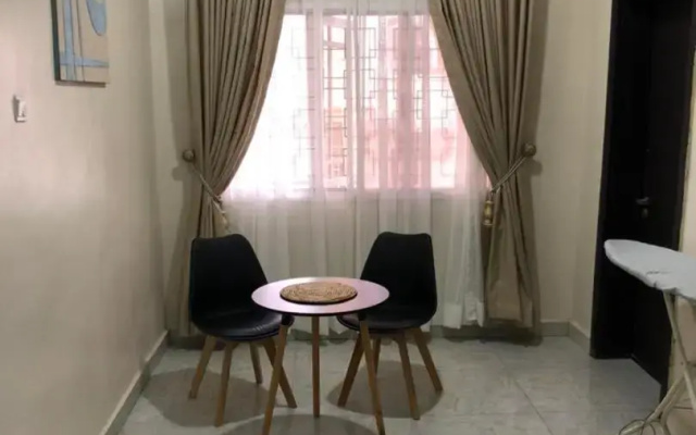 Well furnished and very spacious 2bedroom apartment in Wuye