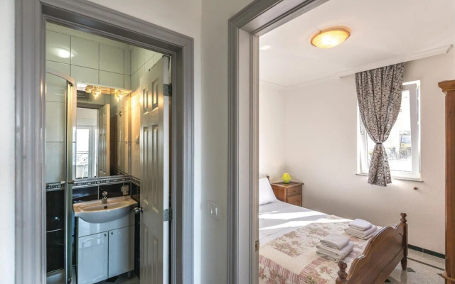 Beautiful Home in Makarska With Wifi and 1 Bedrooms