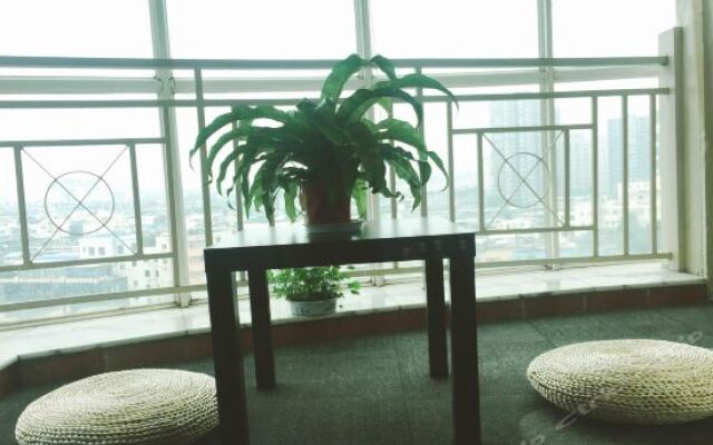 Zuji Youth Hostel комната для гостей