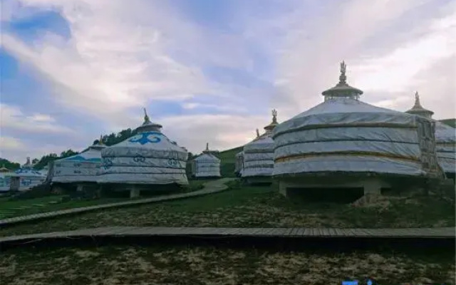 Long County Guanshan Xiduri Yurt