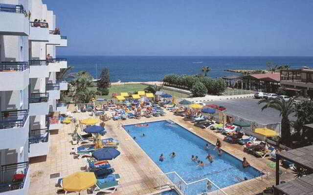 Отель T.S.Resort Кипр, Протарас - отзывы, цены и фото номеров - забронировать отель T.S.Resort онлайн бассейн