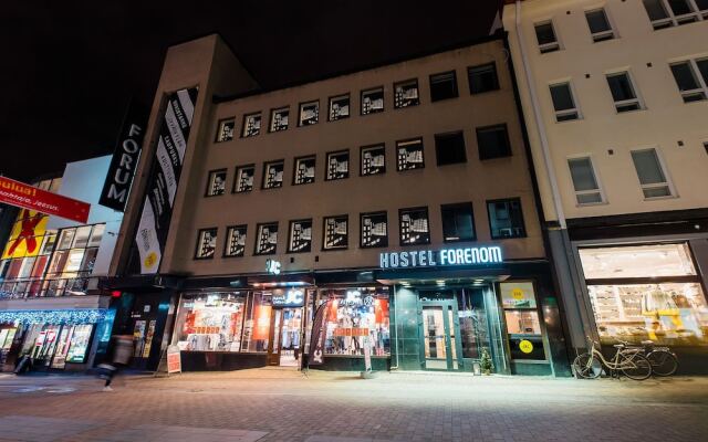 Forenom Hostel Jyväskylä Ювяскюля вид на фасад