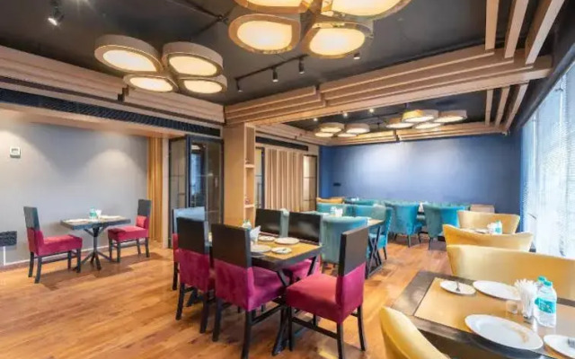 Hotel Arihant By DLS Hotels