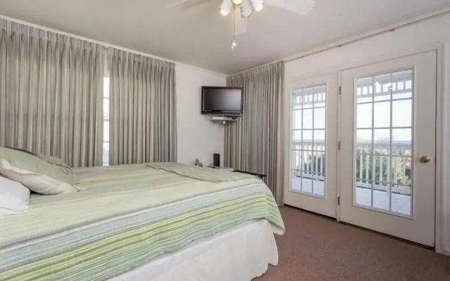 Rodney Avenue 3B