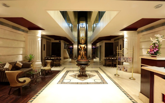 Pragati Manor
