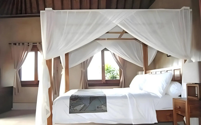 Three Monkeys Villas