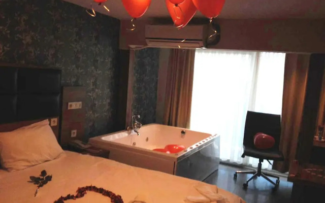 Bayraktar Hotel