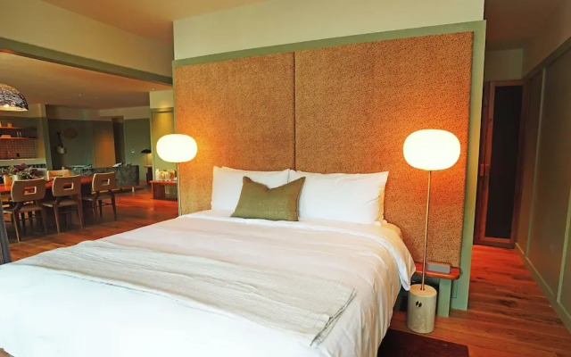 Albert Hotel
