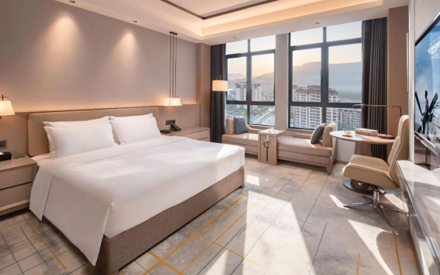 Rezen Hotel Yunyang Lanwan
