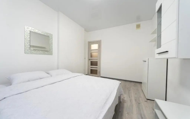 Flatrent Drahomanova 2a