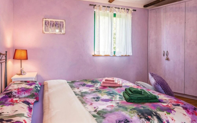 Amazing Home in Malinska With Wifi and 2 Bedrooms